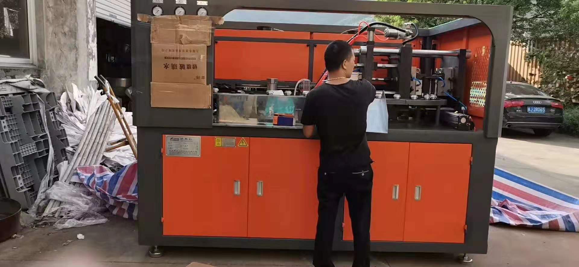 臺輝吹瓶機在吹瓶過程中遇到的這幾個問題，你遇到過嗎？